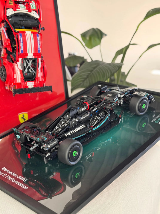 Картина з розібраним конструктором Mercedes AMG W14